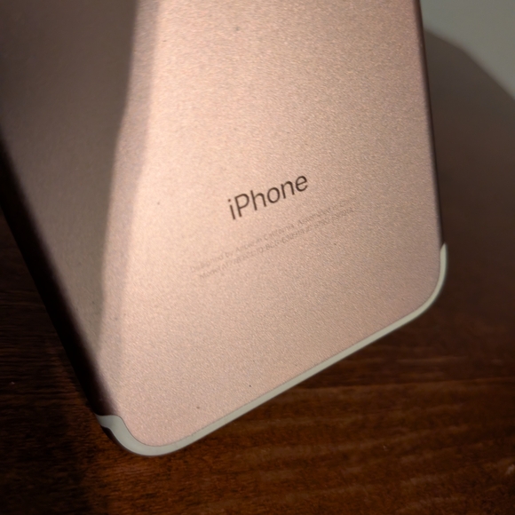 Apple iPhone 7 - Rose Gold